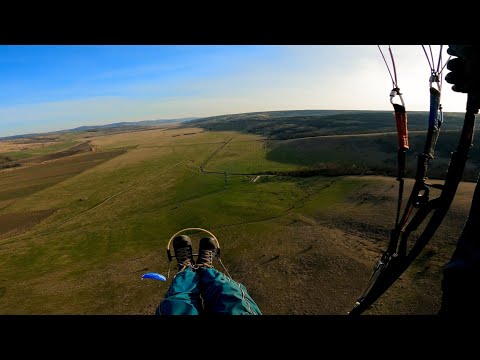 4K Paragliding - Codaesti: Strong wind soaring