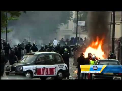 London Riot Video 2011:  Riots Spread to Multiple Cities; What Caused the Violence?