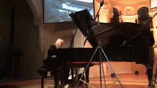 Rick Wakeman performing some Yes tracks including Wondrous Stories