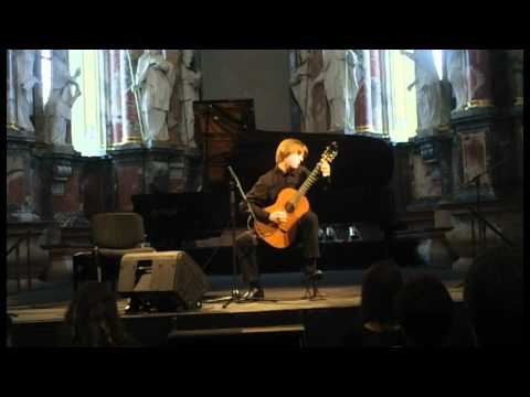 Tadas Umbrasas , guitar ; A.C.Jobim - Felicidade (arr. R.Dyens)