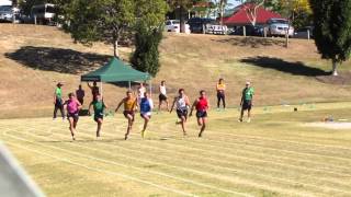 preview picture of video 'Semi 2 120M Ipswich Lightning Gift Conor Loughnan 12.54       2013     052'