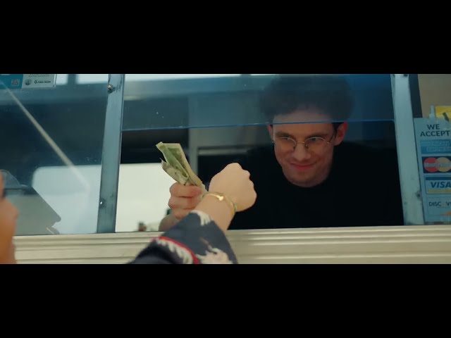 Video zu 'Feel Alive' ansehen Video zu 'Feel Alive' ansehen