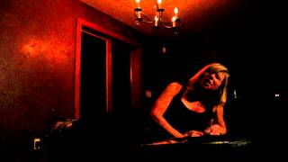Silke Berlinn sings LITTLE COLORED BALLOONS written by John Murry
