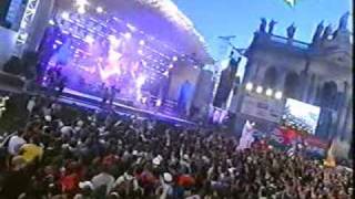 Caparezza - Vengo dalla luna [live @ primo maggio 2006]