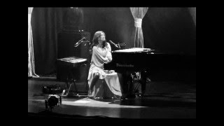 Tori Amos &quot;Ophelia&quot; Lyrics in Descrip