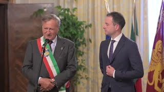 A Venezia il passaggio di consegna della fascia da sindaco da Luigi Brugnaro a Simone Venturini