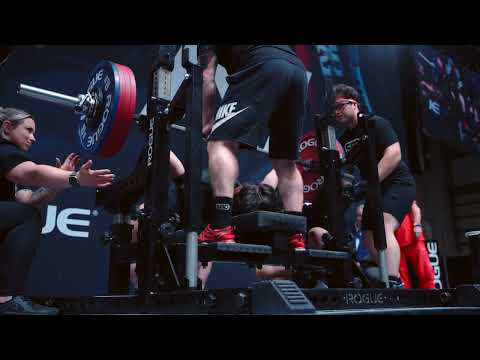 Equipped bench press junior world record for Agata Sitko POL with 220kg in the 84kg class.