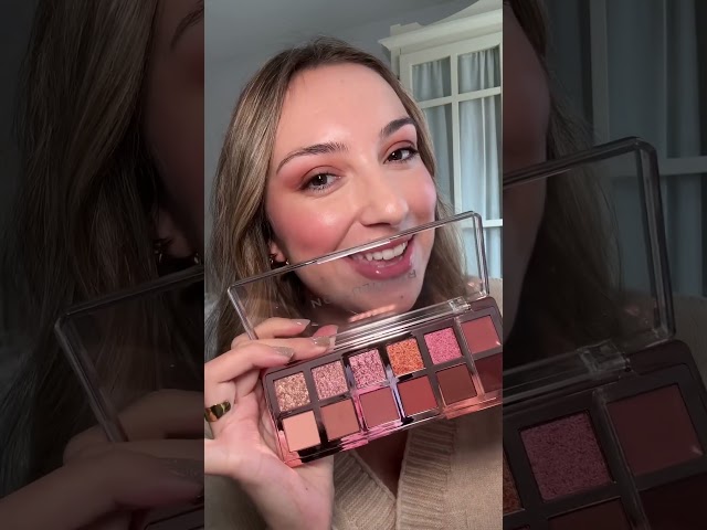 Vídeo relacionado con JasCherry 190 Colores Sombra De Ojos Paleta de Maquillaje Cosmética - Incluye Blush y Polvos Compactos