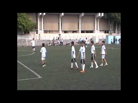Golazo de Yosvel ante Argentina, futbol infantil