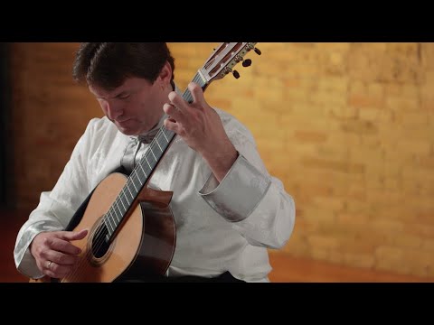 'Arabesque No.1' by Debussy played by Rene Izquierdo on an Altamira Hanson N3 Concert Guitar