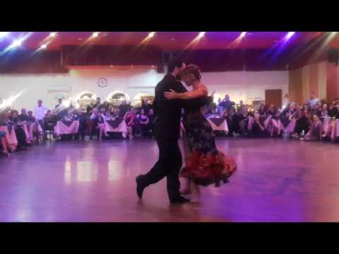 Esibizione di Alejandra Mantiñan con Giuliano Gambarelli in Donde Estas?