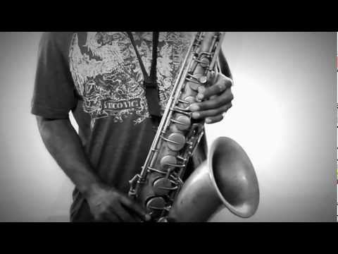 Capsulocity.com presents : Tivon Pennicott performs "Rhythm A Ning"