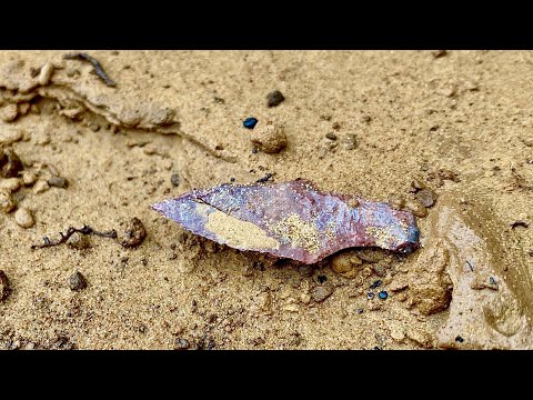 Artifact hunting TN - Vibrant colors in artifacts of the past