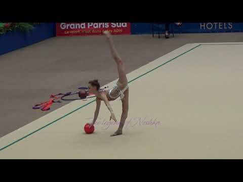 Eleonora TAGLIABUE (ITA) ball - 2019 Corbeil junior AA