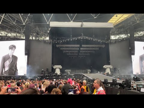 BTS VCR intro + dionysus + Not today (Wembley day 2)