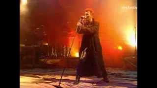 David Bowie - Moonage Daydream (live)