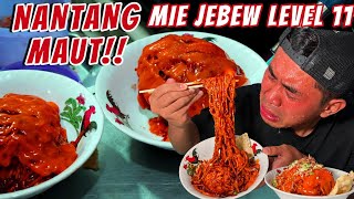 Download lagu NEKAT NANTANG MAUT LAGI MAKAN MIE JEBEW LEVEL 11 !! mp3