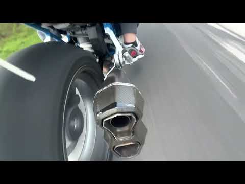 BMW R1200R - Remus 8 soundcheck
