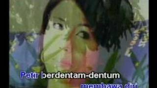 Download lagu menangis dalam hujan mp3