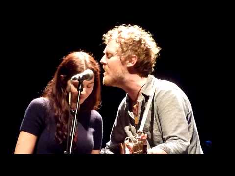 Glen Hansard & Lisa Hannigan - Falling Slowly @ Koninklijk Circus, Brussel