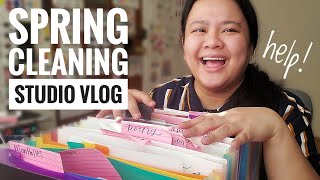 STUDIO VLOG | Spring Cleaning my Lettering Artwork ft. my foster cat 🐈⬛