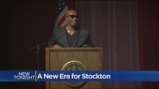 MC Hammer Helps Stockton Mayor Touch Crowd With State Of The City