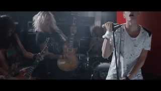 Robin - Yö kuuluu meille (ft. Santa Cruz, Nikke Ankara, Brädi, Jussi 69)