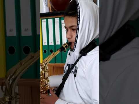 Yaël Plays Armando Ghidoni