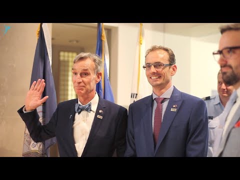 Bill Nye at the Australian Embassy - The Space Advocate
