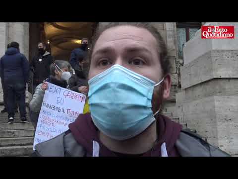 Scuola, sit-in di studenti e sindacati al Miur: "Toppe criticità su trasporti e tracciamento"