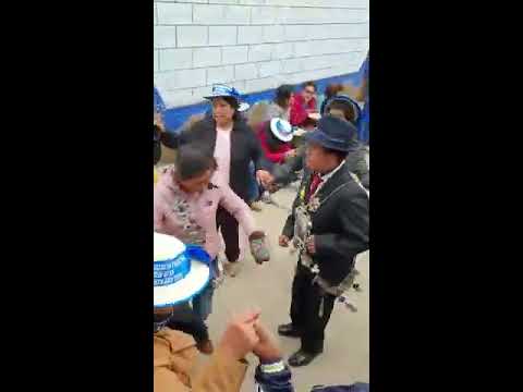 ORQUESTA FOLKLÓRICA SELECCIÓN DE ORO PERÚ  -  HUAYNOS Y HUAYLARSH - TUSI