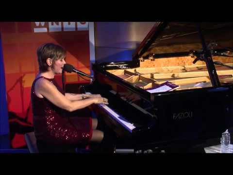 download lagu mp3 mp4 Karrin Allyson Sweet Home Cookin, download lagu Karrin Allyson Sweet Home Cookin gratis, unduh video klip Karrin Allyson Sweet Home Cookin