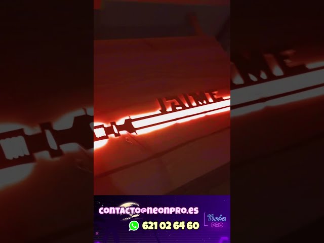 Vídeo relacionado con Cartel neón led espada laser para estrellas Star Guerra nombre personalizad decorar pared 9 caracteres Letrero decorativo personalizable luz película Wars de las Galaxias Lámpara The Last Jedi sable