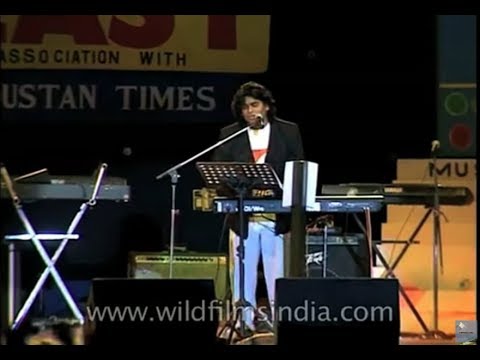 A R Rehman sings Chanda Suraj Lakhon Taare