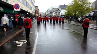 preview picture of video 'Haukerød skolekorps 17.Mai 2012 Sandefjord sentrum'