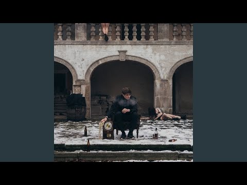 Między ziemią a piekłem