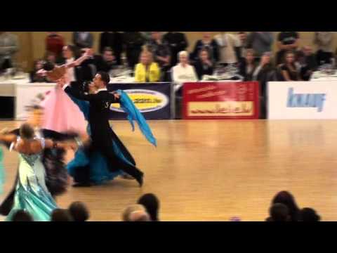 Latvian Standart Championship 2011 Andrejs Rogovenko - Anna Vorončuka final foxtrot.wmv