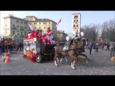 I Difensori di San Lorenzo carro da getto - Carnevale Ivrea 2017