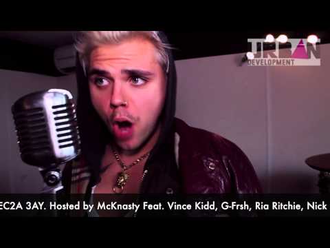 #UDLive 18/04/13 | Vince Kidd Acoustic Session ft. McKnasty