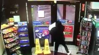 VIDEO: Teen Steals Entire Vape Display From Kangaroo Gas Station