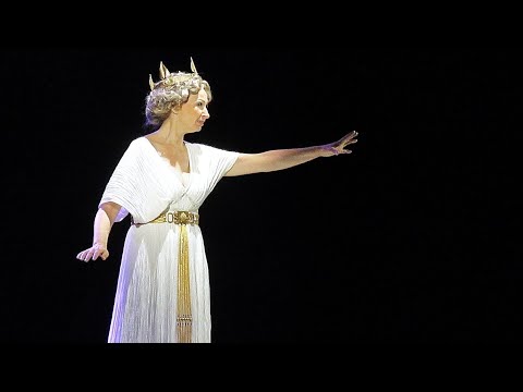 EXTRACT | LIBUŠE ‘A hle! Teď v mlhách sotva utvořených’ Smetana - National Theatre Prague