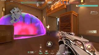 Spotlight Clip