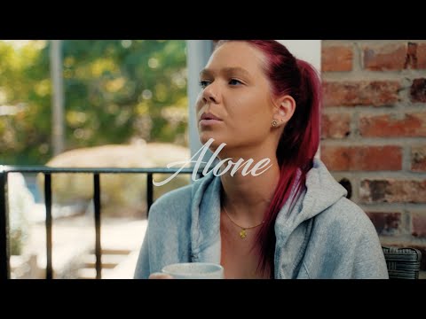 Alone // Soë Blue (official music video)