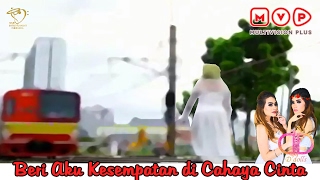 Download lagu D'Dolls - BERI AKU KESEMPATAN (Trailer Sinetron ' Cahaya Cinta ') mp3