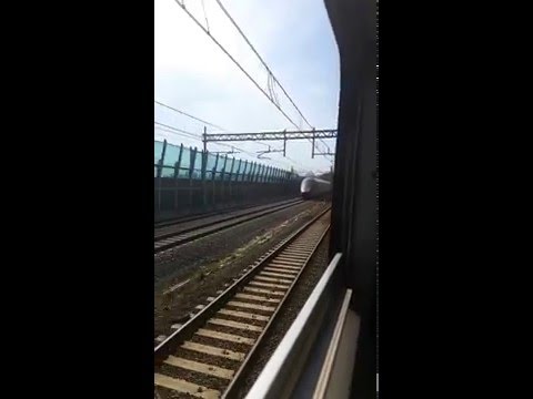 Treno regionale EAV vs Italo, vicino alla stazione di Napoli centrale. Seconda Parte