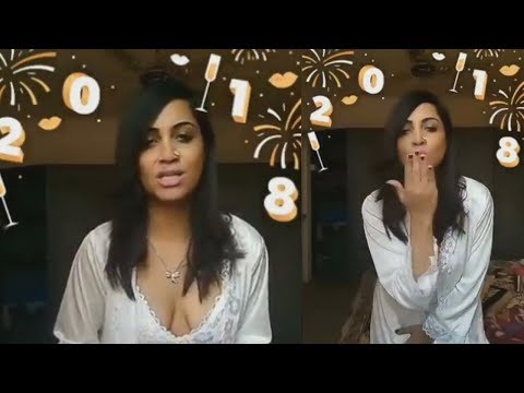 Arshi Khan Wishes Happy New Year To All Fans ll 2018