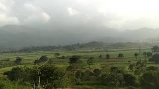 preview picture of video 'Hazy landscape of ArakuValley'