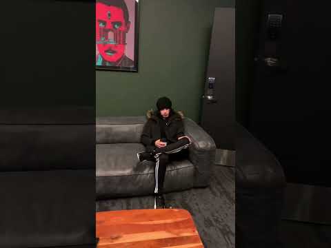 This is how a green room should always look 😮‍💨 #tourlife #tourmanager #bandwagon #musicindustry