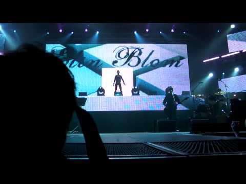 Hang With Me - Elin Blom