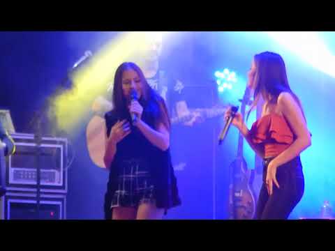 Paredes Pintadas - Julia e Rafaela